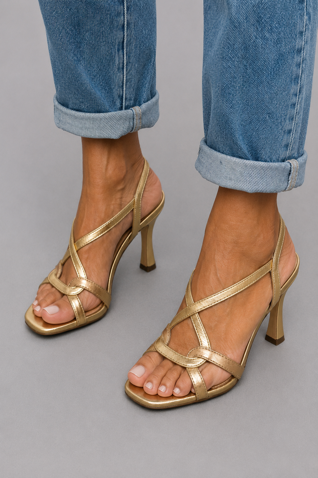 Camilla™ – Sandali Eleganti con Tacco Dorato